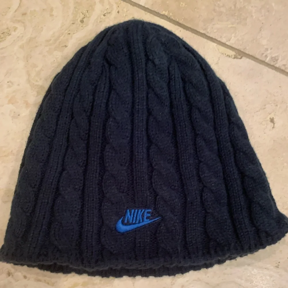 Nike Stocking Cap- Reversible - Picture 2 of 2